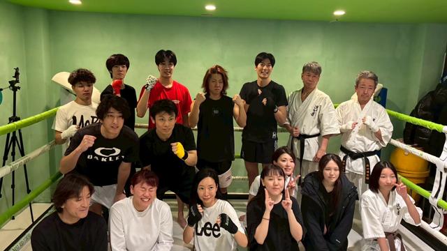ジムに集まった会員さんたち 4